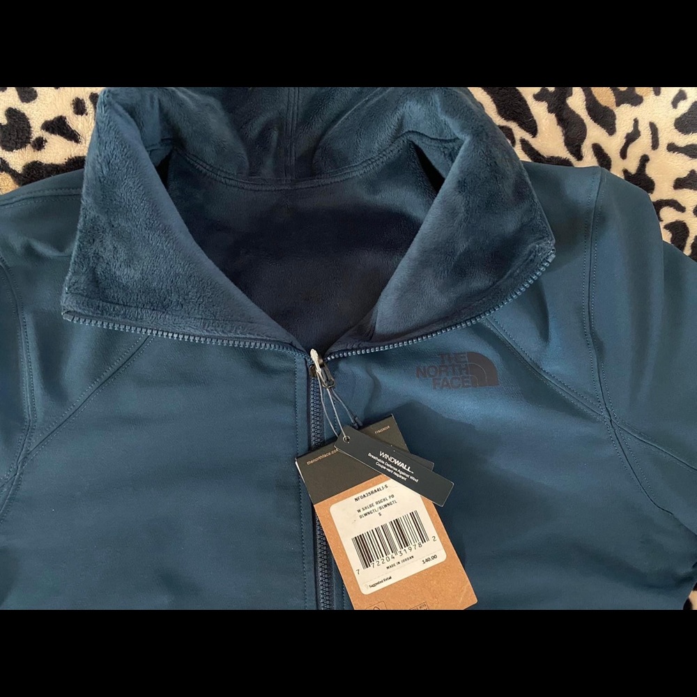 Reversible NorthFace “Jacket” - Picture 2 of 3